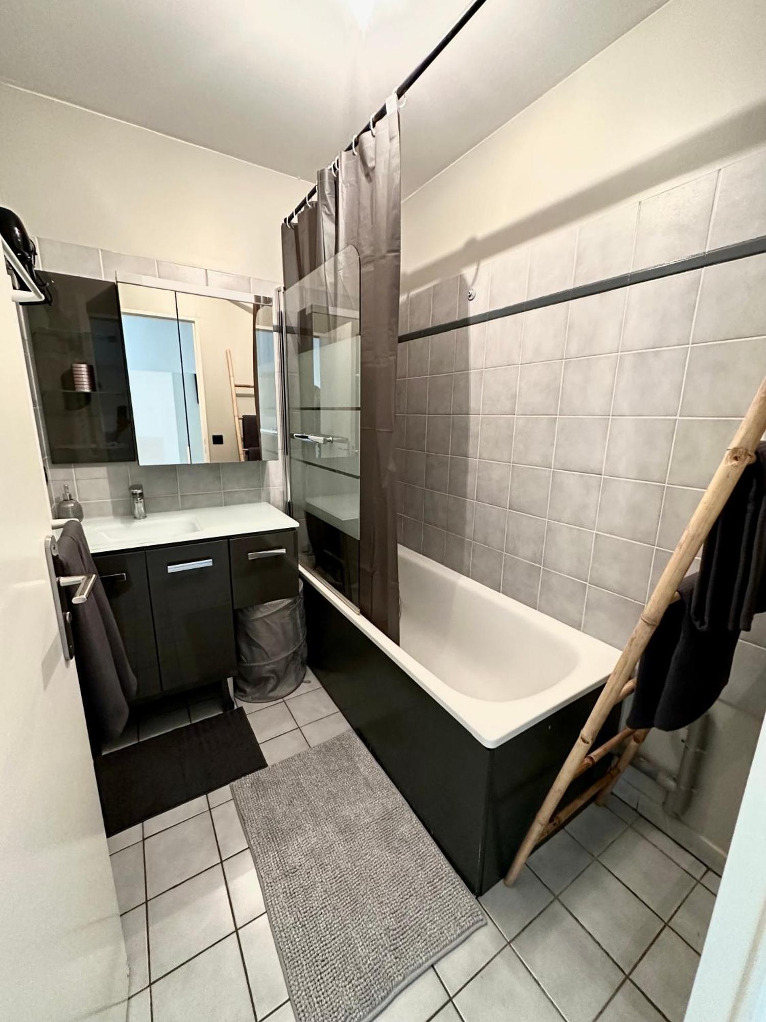Appart' Calme - 48M² - Proche Versailles - Paris Elancourt Ngoại thất bức ảnh